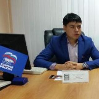 На фото - Денис Давыдов (фото с сайта Саратовского райотделения "ЕР")