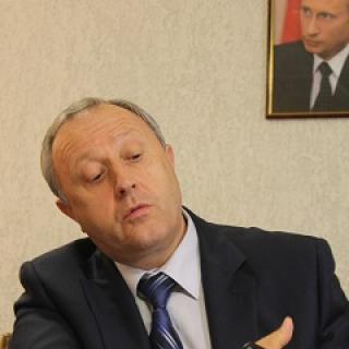 На фото - Валерий Радаев