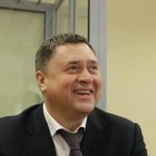 На фото - Алексей Прокопенко