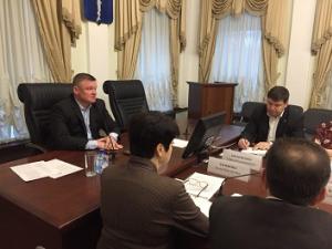 Глава Саратова Михаил Исаев на совещании (фото пресс-службы мэрии)