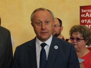 На фото Валерий Радаев