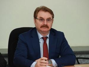 На фото - Павел Петраков