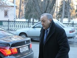 На фото - Валерий Радаев