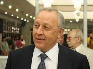 На фото - Валерий Радаев